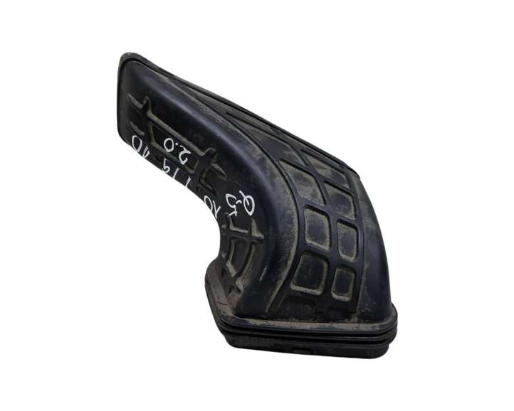 Audi Q5 (2008 - 2012)  8R0129739A Деталь (детали) канала забора воздуха