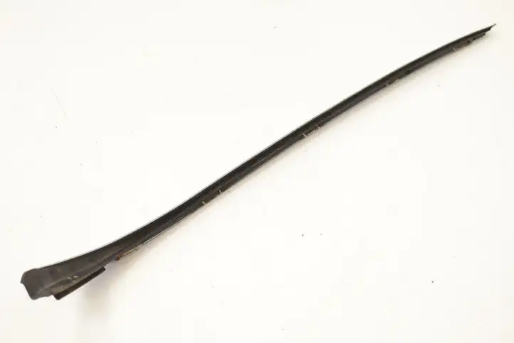 BMW 3 E90 E91 (2005 - 2012) 7173264 Накладка стоек лобового стекла — фото 1