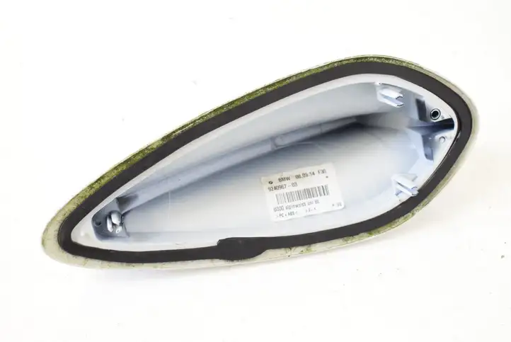 BMW 2 F22 F23 (2013 - 2017) 9240967 Крышка GPS-антенны — фото 3