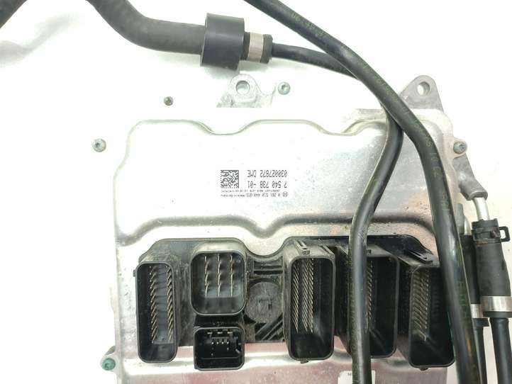 BMW 7 F01 F02 F03 F04 (2008 - 2016)  7540738 Блок управления двигателя