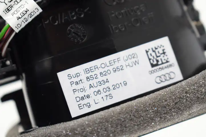 Audi TT TTS RS Mk3 8S (2014 - 2018) 8S2820952 Воздушная решетка панели — фото 5
