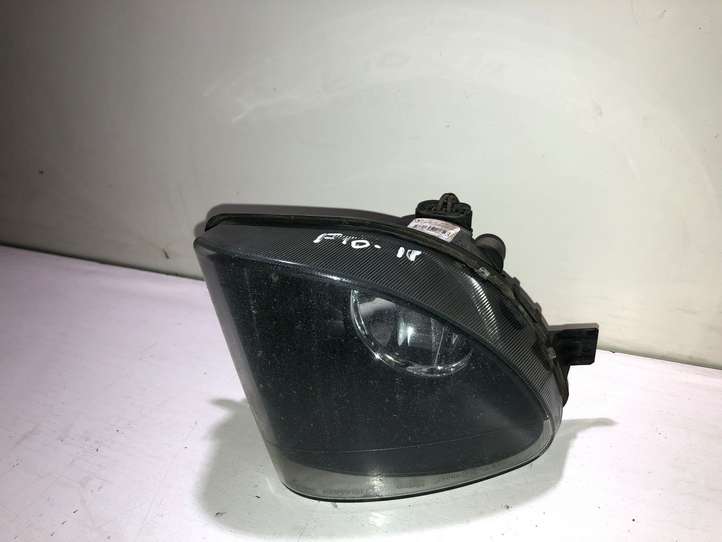 BMW 5 F10 F11 (2009 - 2016)  13101610 Передняя противотуманная фара
