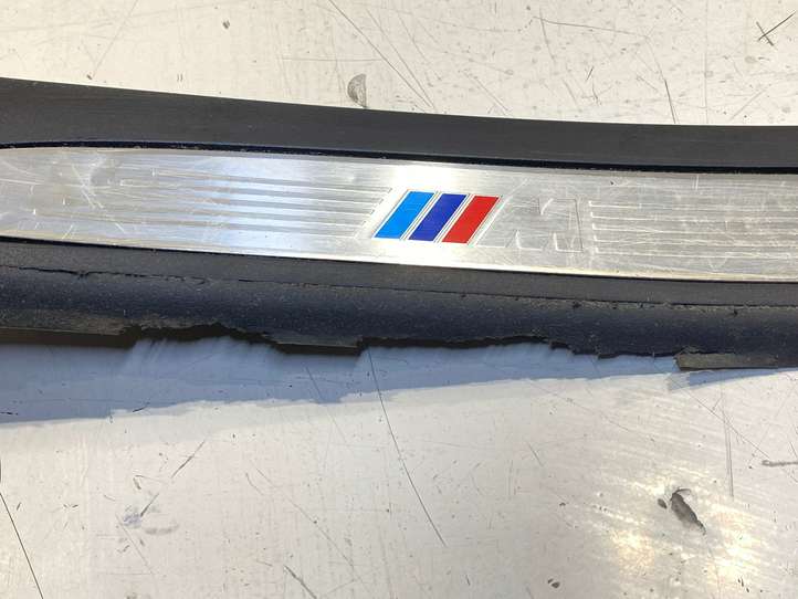 BMW 5 E60 E61 (2004 - 2010)  7897230 Отделка переднего порога (внутренняя)
