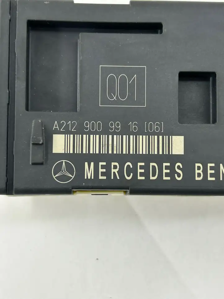 Mercedes-Benz E W212 (2009 - 2016) A2129009916 Блок управления крышкой багажника — фото 2