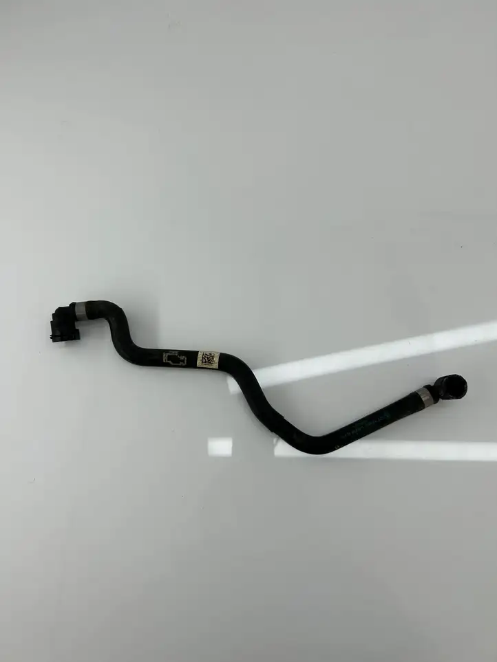 BMW 3 F30 F35 F31 (2012 - 2018) 8623572 Шланги системы охлаждения — фото 1