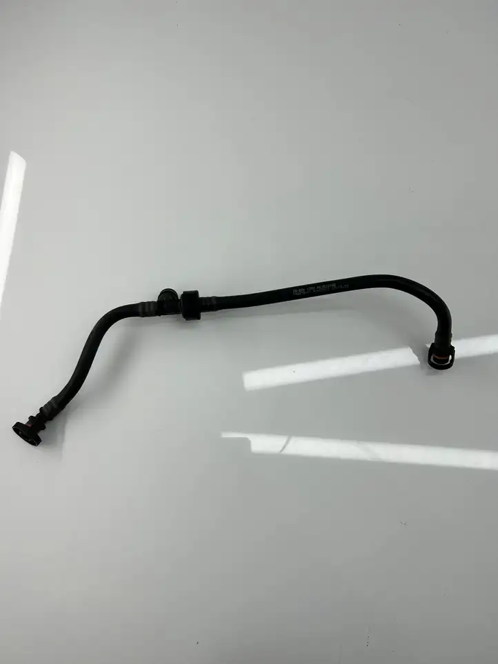 BMW 3 F30 F35 F31 (2012 - 2018) 860516002 Трубки и шланги — фото 1