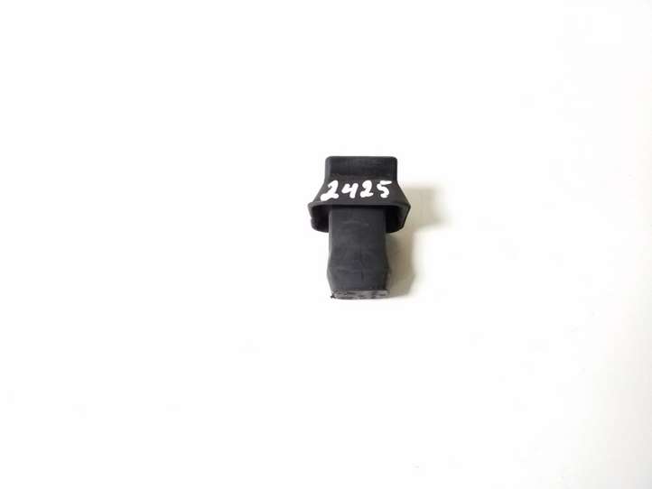 Porsche Cayenne (9PA) (2002 - 2010)  7L0121275 Кронштейн