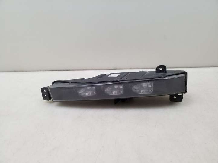 BMW 7 G11 G12 (2015 - 2022)  7342953 Передняя противотуманная фара