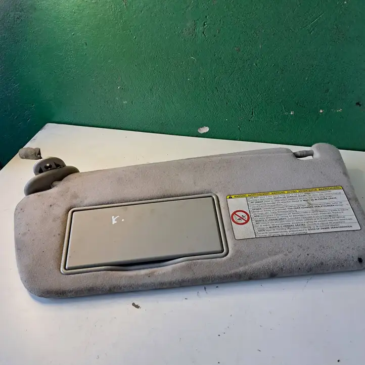 Toyota Corolla Verso AR10 (2004 - 2009) Солнцезащитный козырек — фото 3