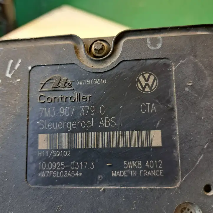 Volkswagen Sharan (2003 - 2010) 7M3907379G ABS блок — фото 4