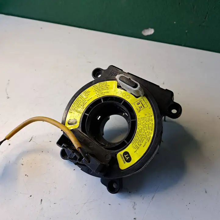 Chevrolet Captiva (2006 - 2011) 96628697 Контактное кольцо SRS — фото 1