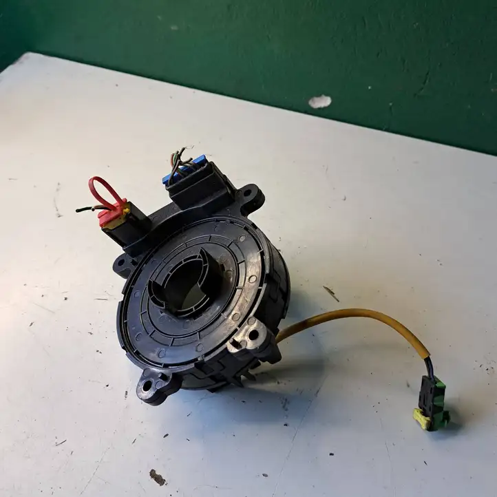 Chevrolet Captiva (2006 - 2011) 96628697 Контактное кольцо SRS — фото 2