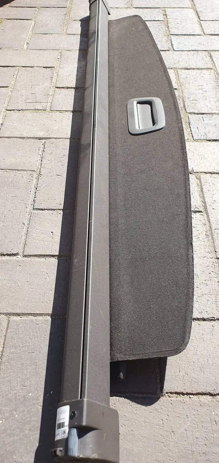Renault Espace - Grand espace V (2014 - 2019) 799225181R Шторка — фото 2