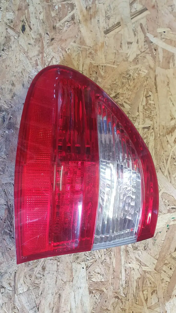 Mercedes-Benz E W211 (2002 - 2009) A2118201564 Задний фонарь в кузове — фото 1
