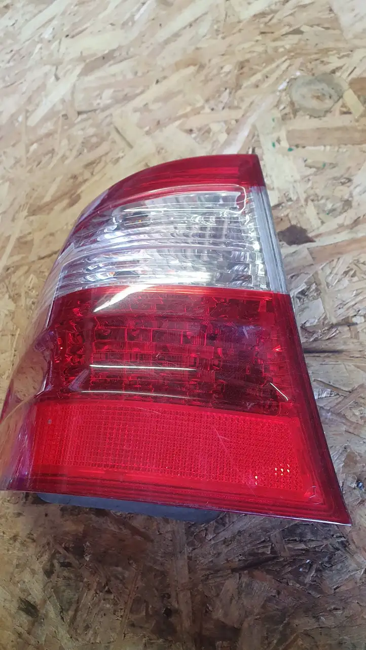 Mercedes-Benz E W211 (2002 - 2009) A2118201564 Задний фонарь в кузове — фото 2