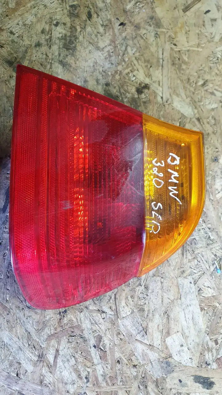 BMW 3 E46 (1998 - 2005) 8364922 Задний фонарь в крышке багажника — фото 1