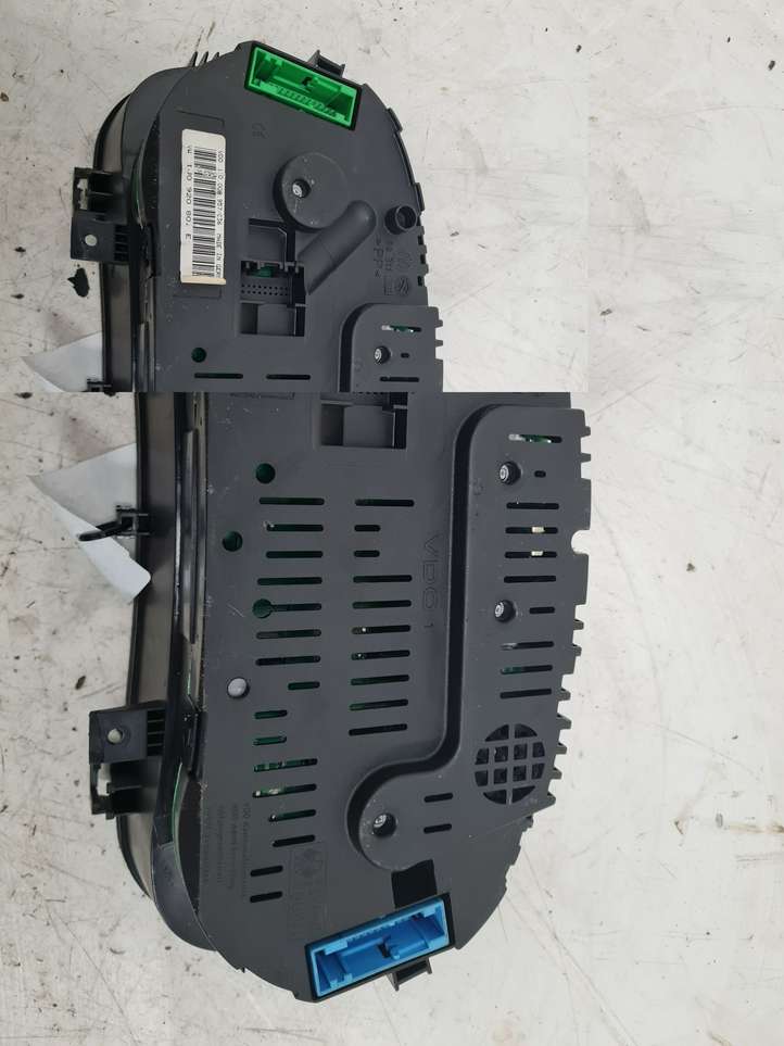 Volkswagen Bora (1998 - 2005)  1J0920801E Спидометр (приборный щиток)
