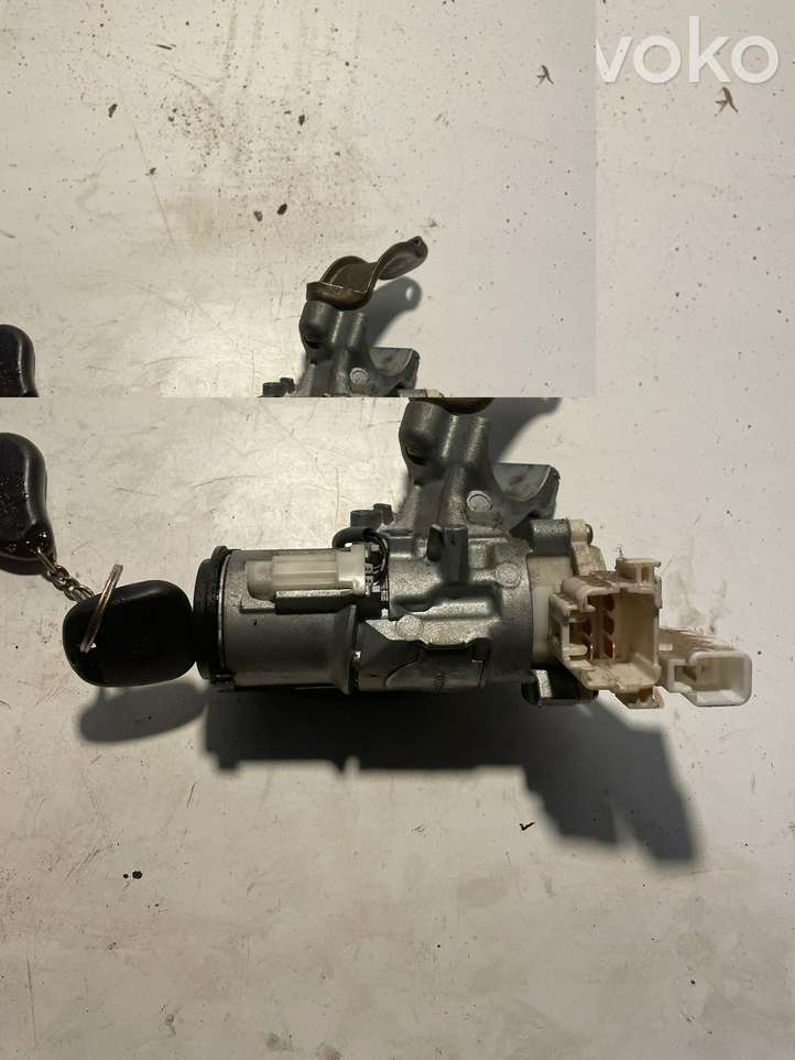 Toyota RAV 4 (XA20) (2000 - 2005)  8978352010 Замок зажигания