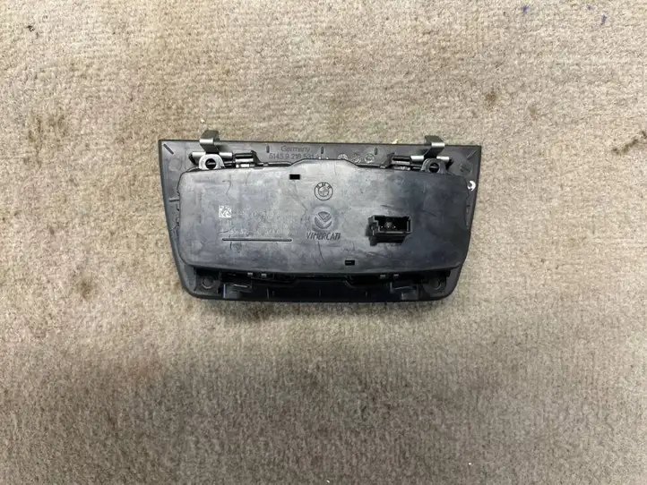BMW 3 F30 F35 F31 (2012 - 2018) 04215265 Включатель фонарей — фото 3