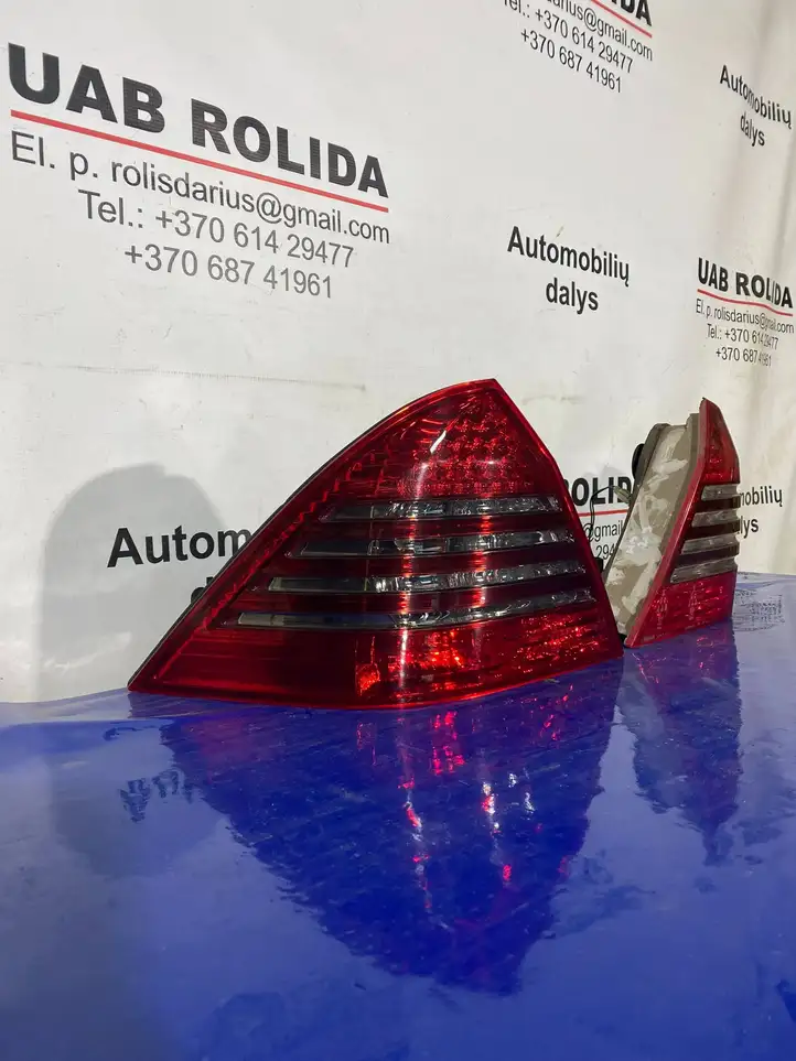 Mercedes-Benz C W203 (2000 - 2007) Комплект задних фонарей — фото 2