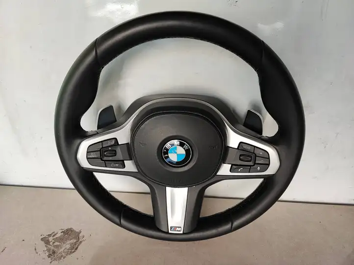 BMW 5 G30 G31 (2016 - ) Руль — фото 1