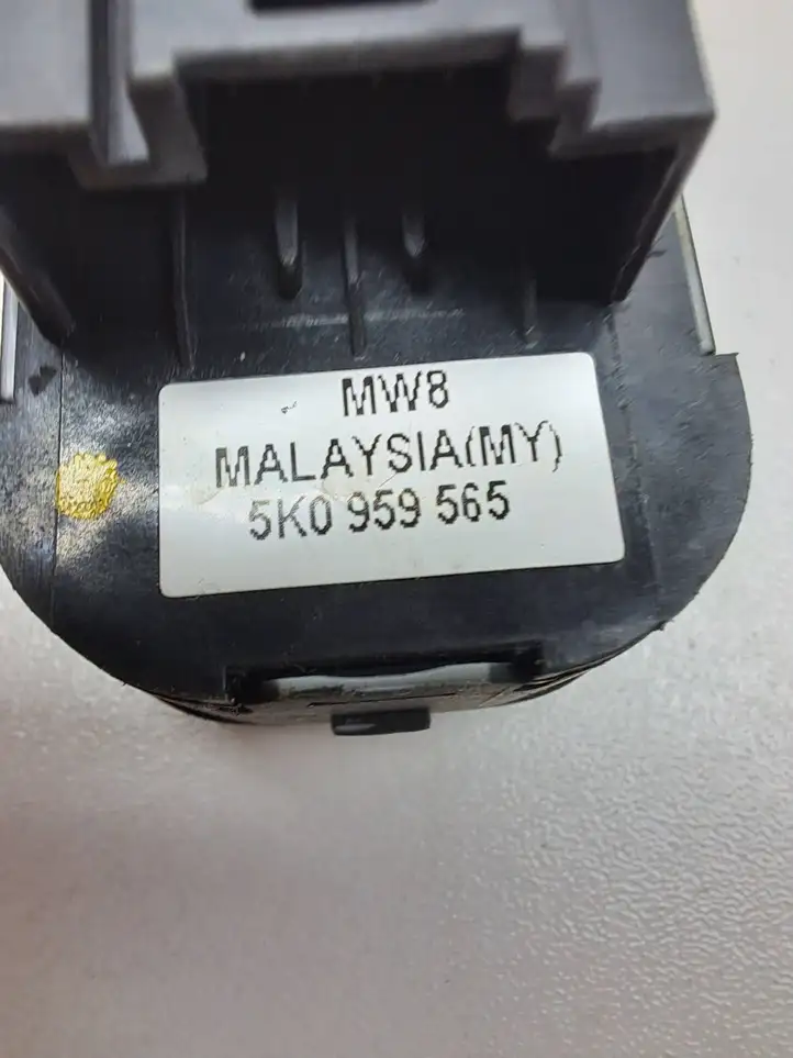 Volkswagen Golf VI (2009 - 2013) 5K0959565 Кнопка стеклоподъемников — фото 3