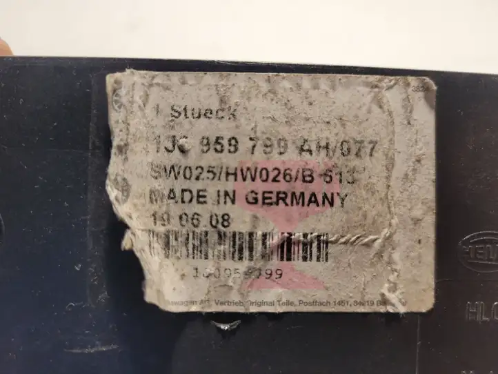 Volkswagen Bora (1998 - 2005) 1J0959799AH Модуль комфорта — фото 3