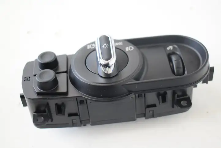 Mini Cooper Countryman F60 (2016 - 2020) 9865865 Включатель фонарей — фото 2