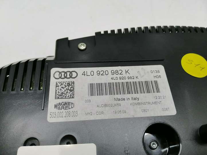Audi Q7 (2005 - 2009)  4L0920982K Спидометр (приборный щиток)