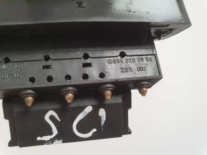 Mercedes-Benz Vito Viano W639 (2003 - 2010)  6398200654 Контактное соединение дверей