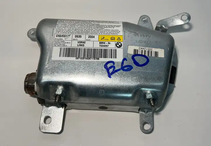 BMW 5 E60 E61 (2004 - 2010) 601190401 Подушка безопасности двери — фото 1
