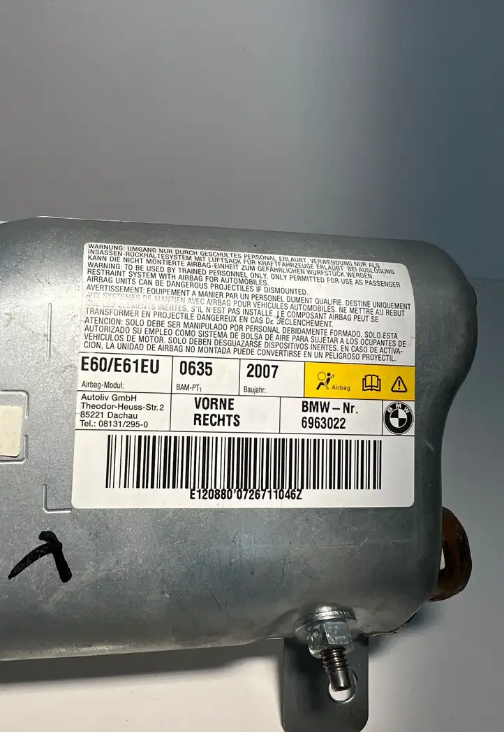 BMW 5 E60 E61 (2004 - 2010) 601190400 Подушка безопасности двери — фото 2