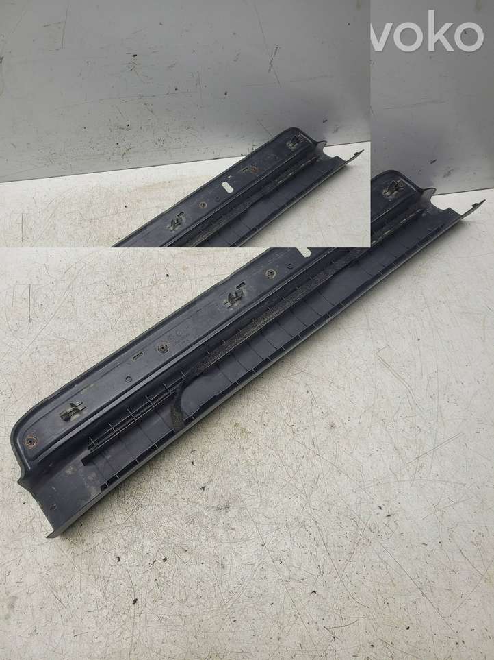 Toyota Avensis T250 (2003 - 2006)  6791405040 Отделка переднего порога (внутренняя)