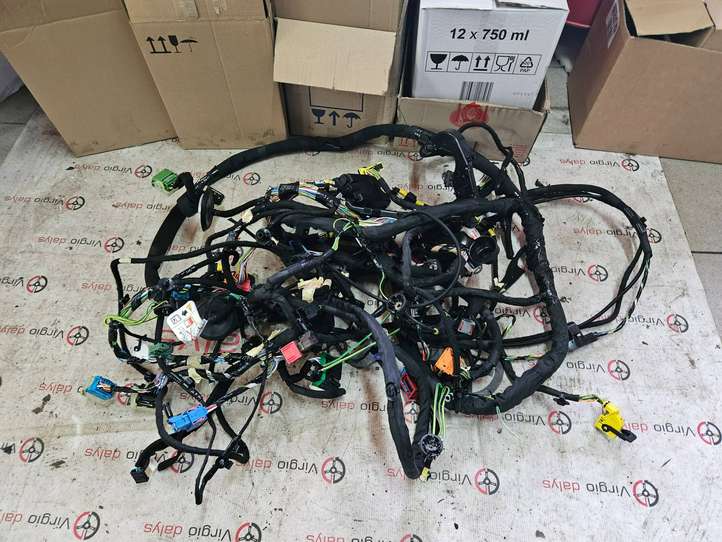 Opel Grandland X (2017 - )  9835167980 Амортизатор крышки багажника