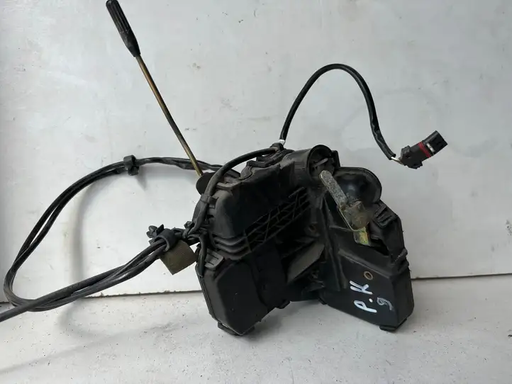Mercedes-Benz E W211 (2002 - 2009) Замок передней двери — фото 2