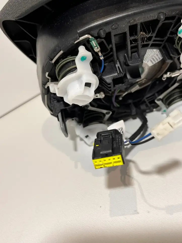 BMW 3 F30 F35 F31 (2012 - 2018) 6791330 Подушка безопасности руля — фото 6