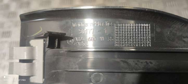 Mercedes-Benz ML W164 (2005 - 2011)  1646801135 Отделка переднего порога (внутренняя)