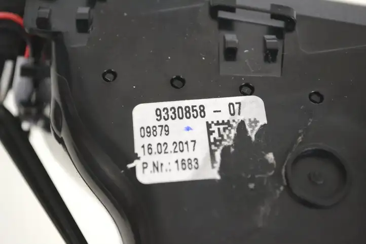 BMW 5 G30 G31 (2016 - ) 51459330858 Воздушная решетка панели — фото 4