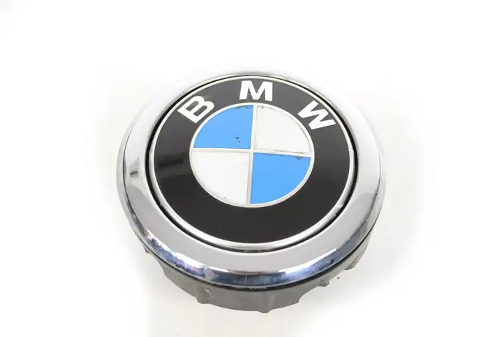 BMW 1 F20 F21 (2011 - 2019) 7270728 Эмблема производителя — фото 1