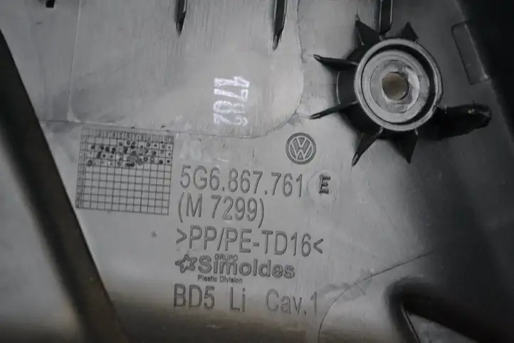 Volkswagen Golf VII (2013 - 2019) 5G6867761E Прочие детали салона — фото 5