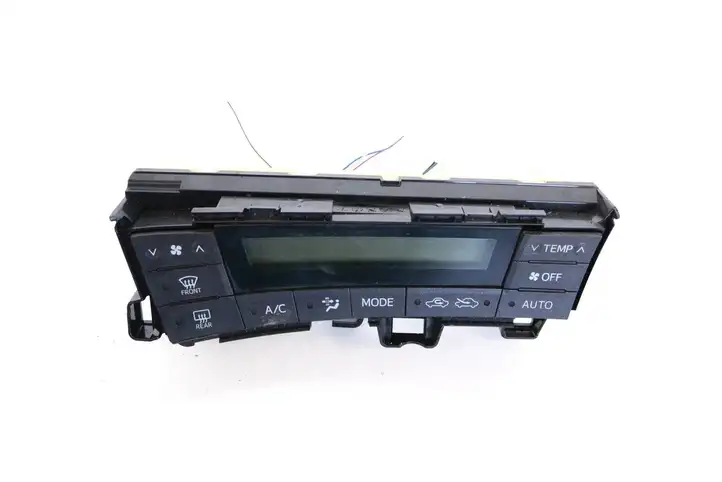 Toyota Prius (XW30) (2009 - 2015) 75D725 Управление климат контролем — фото 1
