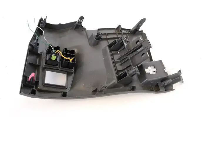 Toyota Prius (XW30) (2009 - 2015) 5548047010 Декоративная планка — фото 3