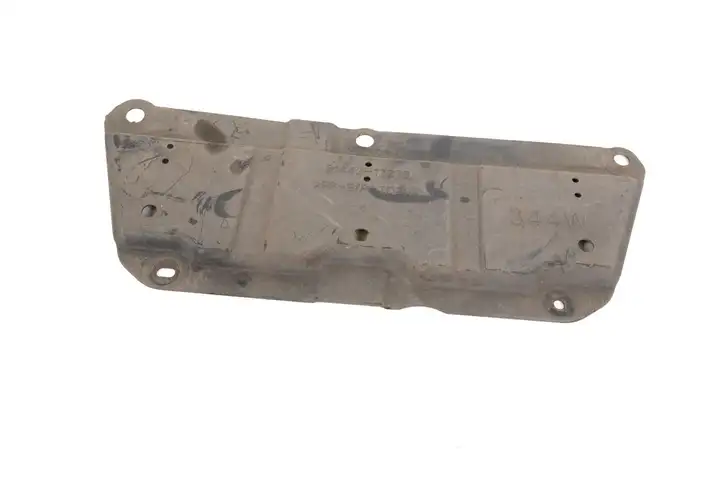 Toyota Prius (XW30) (2009 - 2015) 5144212270 Защита двигателя — фото 1