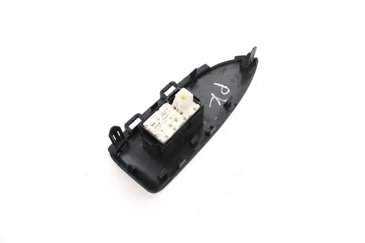 Toyota Prius (XW30) (2009 - 2015) 7423247080 Блок кнопок стеклоподъемников — фото 3