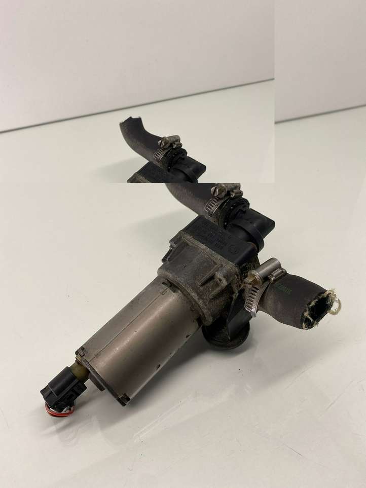 BMW 1 E81 E87 (2004 - 2011)  6411692824602 Циркуляционный электрический двигатель