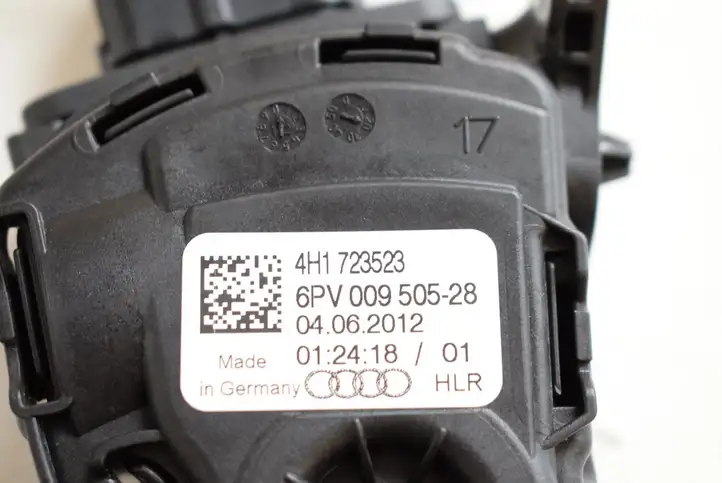 Audi A4 S4 B8 8K (2011 - 2015) 4H1723523 Педаль акселератора — фото 4
