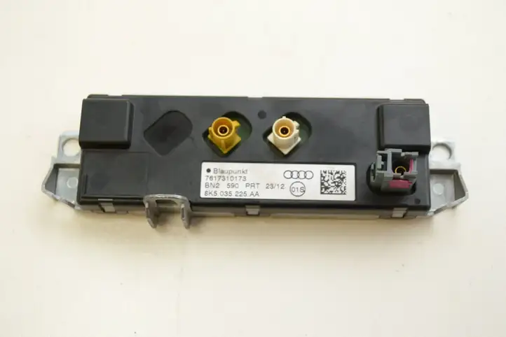 Audi A4 S4 B8 8K (2011 - 2015) 8K5035225AA Усилитель антенны — фото 1
