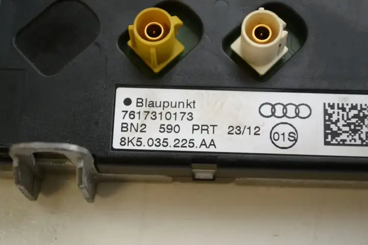 Audi A4 S4 B8 8K (2011 - 2015) 8K5035225AA Усилитель антенны — фото 5