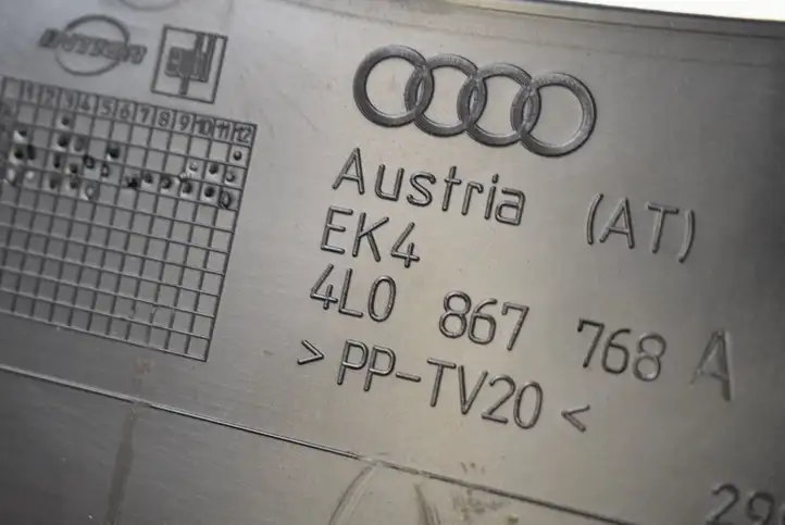 Audi Q7 4L (2005 - 2009) 4L0867768A Верхняя обшивка стойки B — фото 5