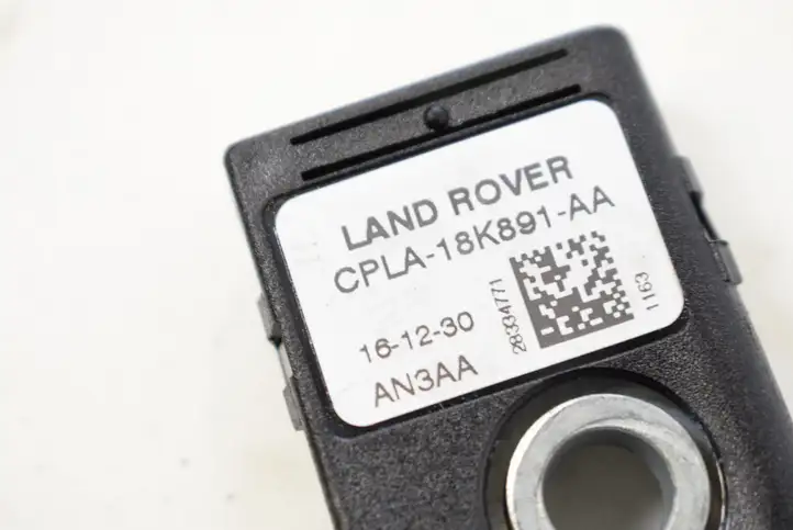 Land Rover Discovery Sport (2014 - 2019) CPLA18K891AA Усилитель антенны — фото 5